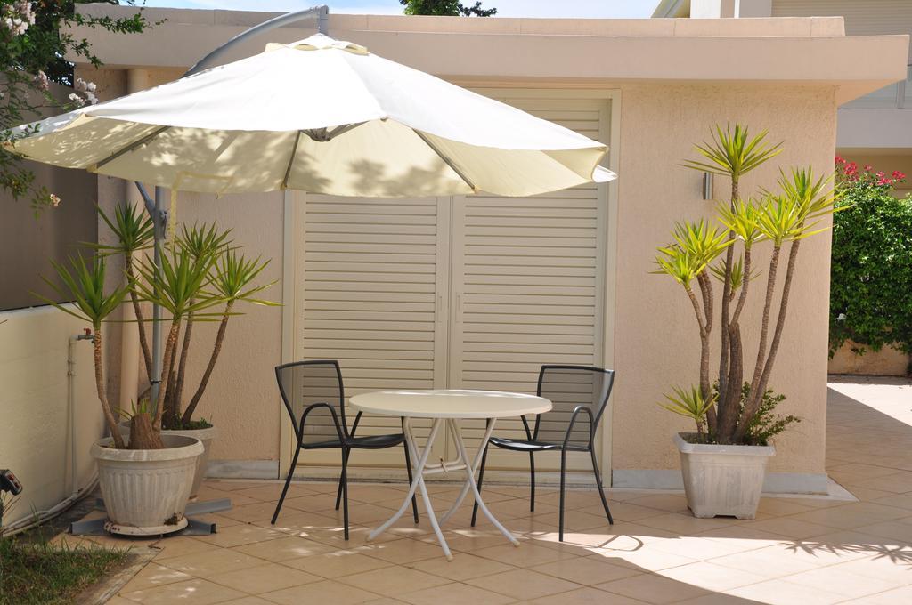 Cosy Studio With Garden / Individual Apartment Athens Ngoại thất bức ảnh